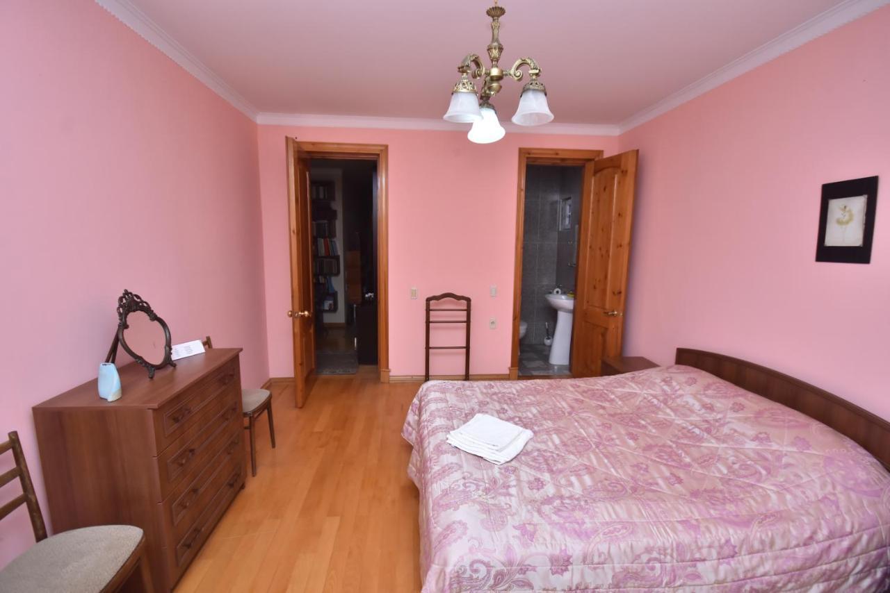 Guest House Green House Zugdidi Exterior foto